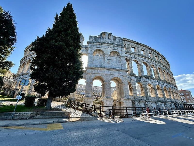 Hotels in Pula